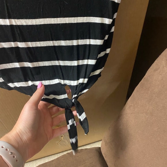 Black and white stripe Bebe shirt - Picture 2 of 4